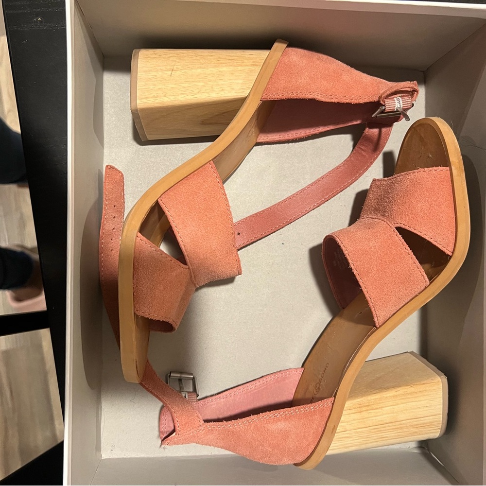 Pink Suede Heels Treasure and Bond